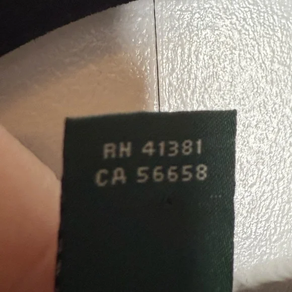 Lauren Ralph Lauren - Black Knit Sweater with buttons - Size Medium - Picture 4 of 7